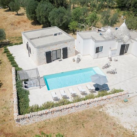 הוילה צ'יסטרנינו Trullo And Lamia Cinera מראה חיצוני תמונה