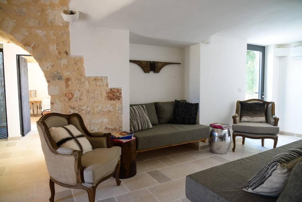 הוילה צ'יסטרנינו Trullo And Lamia Cinera מראה חיצוני תמונה
